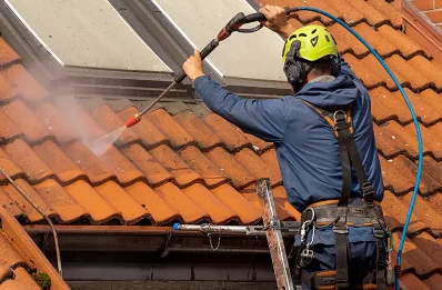 Démoussage et hydrofuge de toiture à Ableiges